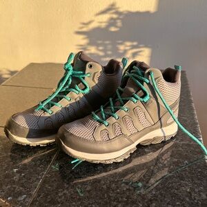 Columbia Gray Hiking Shoes with Teal Laces